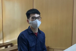 Bỏ trốn sau khi được bạn 'đạo diễn' trộm két sắt của cha mẹ 