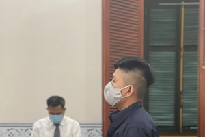 Giấu ma túy ở bếp điện từ, máy nước nóng và bao lì xì