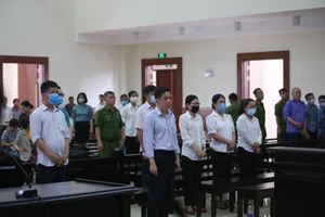 Công chức hải quan thiếu trách nhiệm để VN Pharma nhập thuốc giả