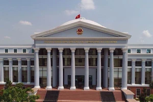 Vụ án viện nói 1 tội, toà xử 2 tội: Hủy án xử lại