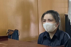 Hứa giải bùa cho chị họ bị bạn trai chia tay, chiếm đoạt hơn 24 tỉ đồng