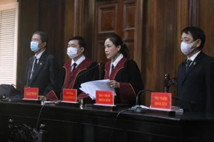 Tòa xử phạt bị cáo Tất Thành Cang 10 năm tù, Tề Trí Dũng 20 năm tù