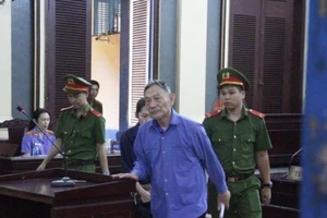 Cựu tổng giám đốc kêu oan, VKS đề nghị 20 năm, tòa xử tù chung thân
