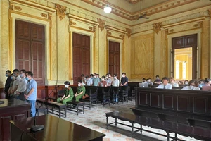 Cựu công an Tân Phú góp vốn, bảo kê đánh bạc bị phạt 4,5 năm tù