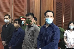 Tòa tuyên 5 án tử hình trong vụ án nhóm cho vay, mua bán ma túy khủng