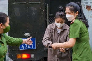 Công khai clip liên quan vụ bé 8 tuổi ở Bình Thạnh bị bạo hành đến chết