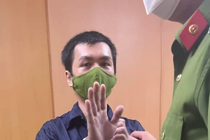 Rủ 3 bạn gái sử dụng bóng cười, ma túy tại nhà: Lãnh 24 năm tù 