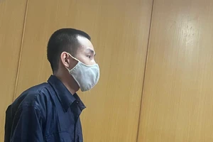 Đổ xăng tự thiêu mình và mợ để giải quyết mâu thuẫn