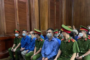 Cựu giám đốc BV Mắt TP.HCM nói chỉ muốn mua sản phẩm tốt nhất cho người bệnh