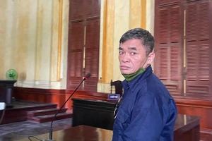 Phút chót, bị hại bất ngờ đòi đổi 2 thẩm phán xét xử 