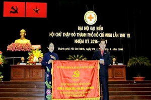 Ông Lê Quang Ninh tái cử chủ tịch Hội Chữ thập đỏ TP