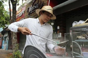 Chuyện của chàng bán cháo lòng đẹp trai như người mẫu 