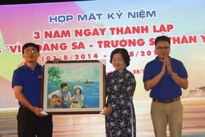 4,8 tỉ đồng ủng hộ CLB Vì Hoàng Sa - Trường Sa thân yêu