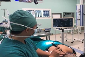 Trẻ than đau đầu: Coi chừng dấu hiệu cảnh báo bệnh nguy hiểm