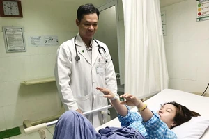 Cô gái 22 tuổi khỏe mạnh bỗng đột quỵ sau khi ngủ dậy