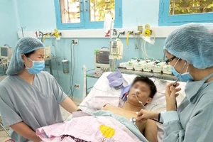 Lần đầu tiên Việt Nam ghép tạng xuyên Việt cho trẻ em