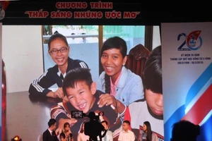 20 năm thắp sáng ước mơ vùng núi và hải đảo