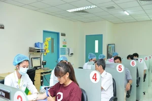 Điều trị bệnh dựa vào bộ gen mỗi người: Tầm nhìn năm 2025