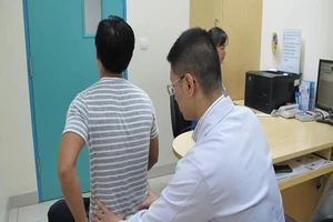 Sai lầm nhiều người mắc dẫn đến thoái hóa cột sống