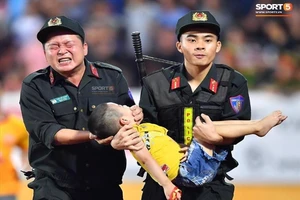 Đút tay ngăn bé co giật cắn lưỡi: Đẹp nhưng đừng bắt chước!