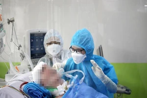 Bệnh nhân 91 có thể xoay đầu, ngậm được kín miệng