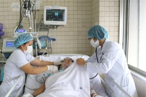 Cháy nhà ở Bình Tân: 3 người ngạt khí, 1 người tử vong