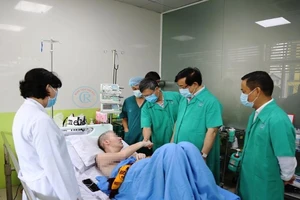 Nam phi công người Anh được công bố khỏi bệnh 