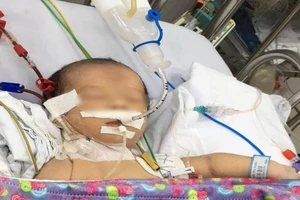 Bé trai 3 ngày tuổi đột ngột hôn mê vì lý do không ngờ