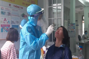 TP.HCM còn hơn 3.000 người từ Đà Nẵng về chưa lấy mẫu