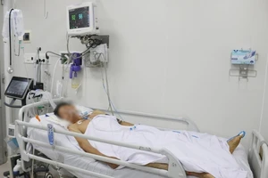 Bệnh nhân thứ 10 bị ngộ độc do thực phẩm pate Minh Chay