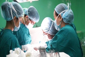 Đã đặt vòng tránh thai nhưng vẫn có thai 14 tuần tuổi 