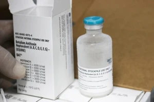Bệnh viện Chợ Rẫy tiếp nhận 6 lọ thuốc giải độc tố botulinum