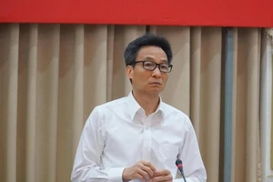 Phó Thủ tướng: TP.HCM cần xử nghiêm người không đeo khẩu trang