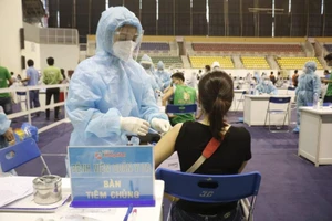 TP.HCM đã tiêm vaccine cho hơn 710.000 người, hoãn tiêm hơn 93.000 người