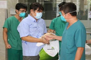 Chiến sĩ công an mắc COVID-19 nặng 'không thua gì bệnh nhân 91' đã xuất viện