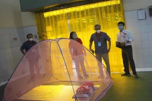 Công ty VIFON bố trí công nhân ăn, nghỉ tại chỗ để sản xuất