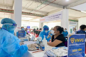 VNVC hỗ trợ Bình Dương tiêm 50.000 liều vaccine COVID-19 