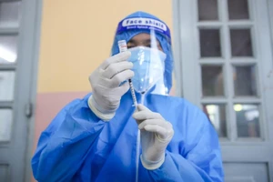 Hơn 194.000 người ở TP.HCM được tiêm vaccine Vero Cell trong ngày 16-8 