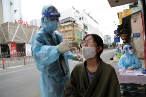 TPHCM tăng cường cách ly F0 tại nhà, chuyển bệnh giữa tầng 1 và tầng 2