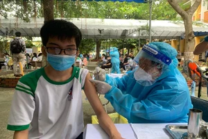 Bộ Y tế nói về lộ trình và nguồn vaccine COVID-19 cho trẻ em cả nước