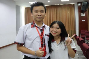 'Nếu không có học bổng vào đất liền học, em không dám nghĩ xa xôi'