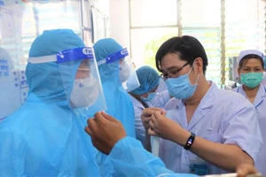 Bộ Y tế làm việc với TP.HCM sau khi phát hiện ca bệnh đậu mùa khỉ đầu tiên 