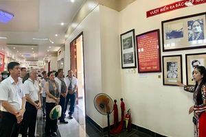 Hơn 70 cán bộ, lãnh đạo, phóng viên báo chí TP.HCM tham gia hành trình về đất phương Nam