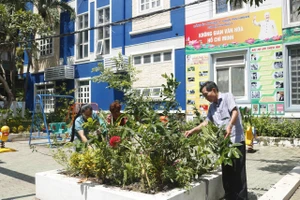 Biến bãi rác thành công viên 