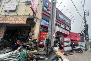 Nam thanh niên dùng dao uy hiếp, cướp hơn 100 triệu tại một cửa hàng ở TP Thủ Đức