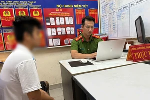 Chi 5 triệu đồng, thuê người tạt sơn tiệm spa vì mâu thuẫn cá nhân