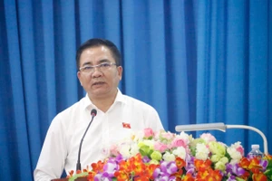 Trung tướng Nguyễn Minh Đức nói về việc quảng cáo sai và Quang Linh Vlogs bị khởi tố