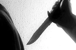 Đâm người chạy xe ôm 7 nhát, cướp phương tiện