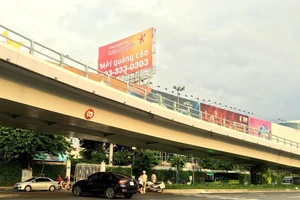 Lập tổ phản ứng nhanh giải cứu kẹt xe Tân Sơn Nhất