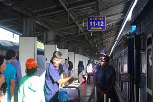 Bão số 10: Lưu ý quan trọng với các hành khách đi tàu
